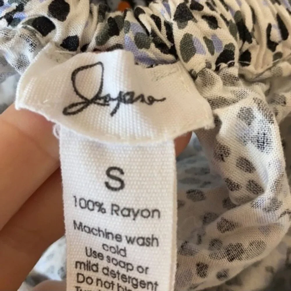 Stretchy spotted mini skirt - Picture 3 of 3